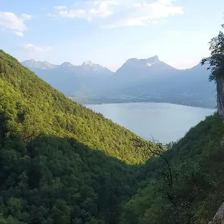 Dans Un Partagé Annecy